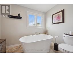 32 Pine Ridge Drive, Guelph, ON N1L1K3 Photo 25