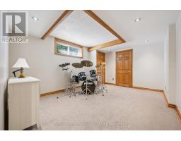 32 Pine Ridge Drive, Guelph, ON N1L1K3 Photo 31