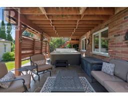 32 Pine Ridge Drive, Guelph, ON N1L1K3 Photo 38