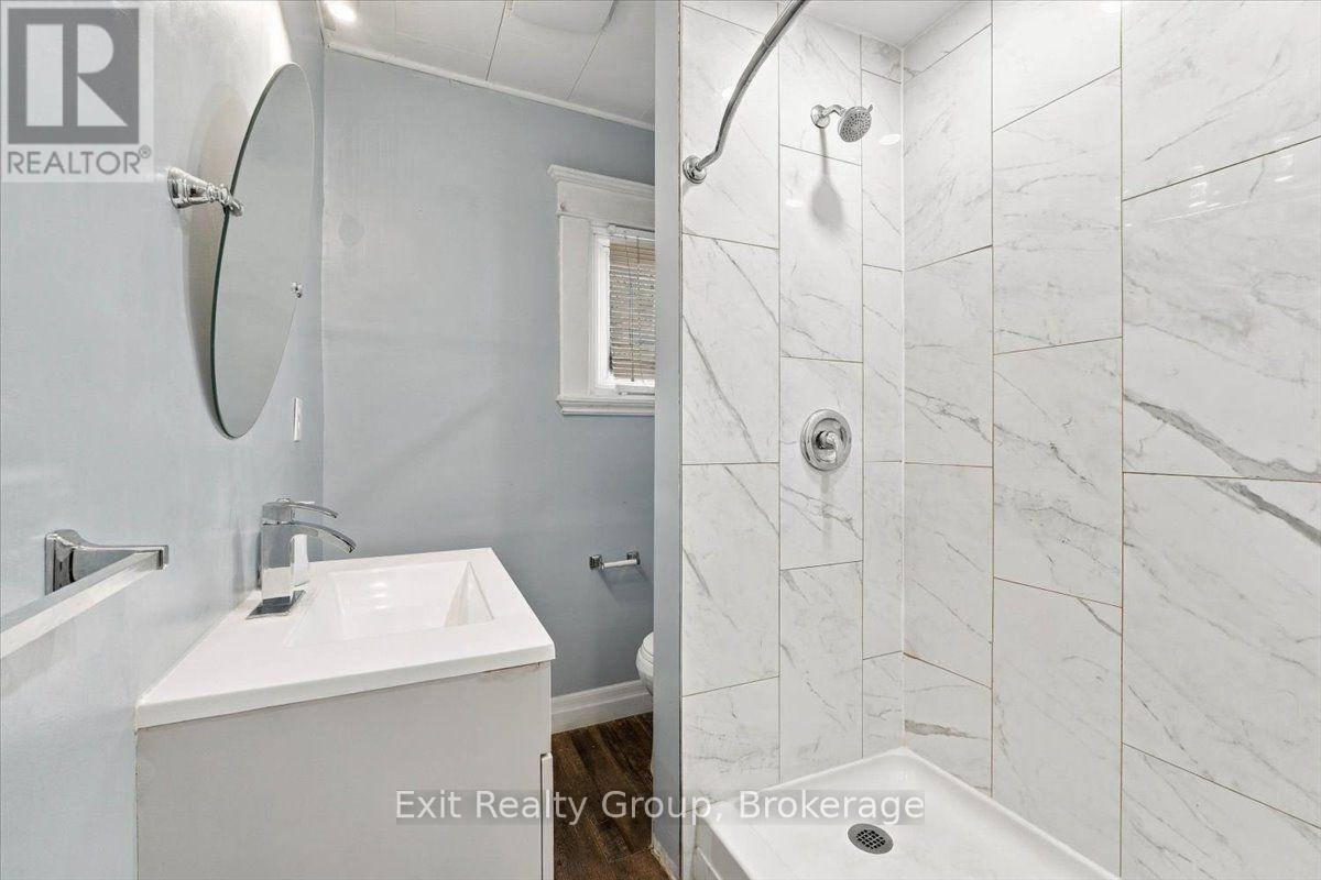 185 FOSTER AVENUE - Image 24