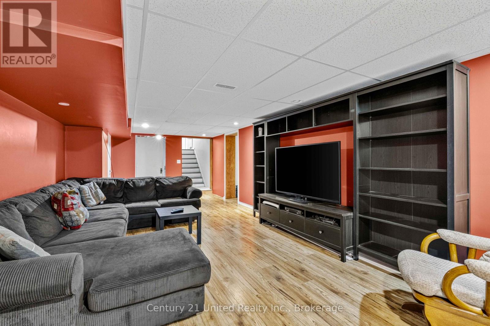 768 COTTINGHAM ROAD - Image 24
