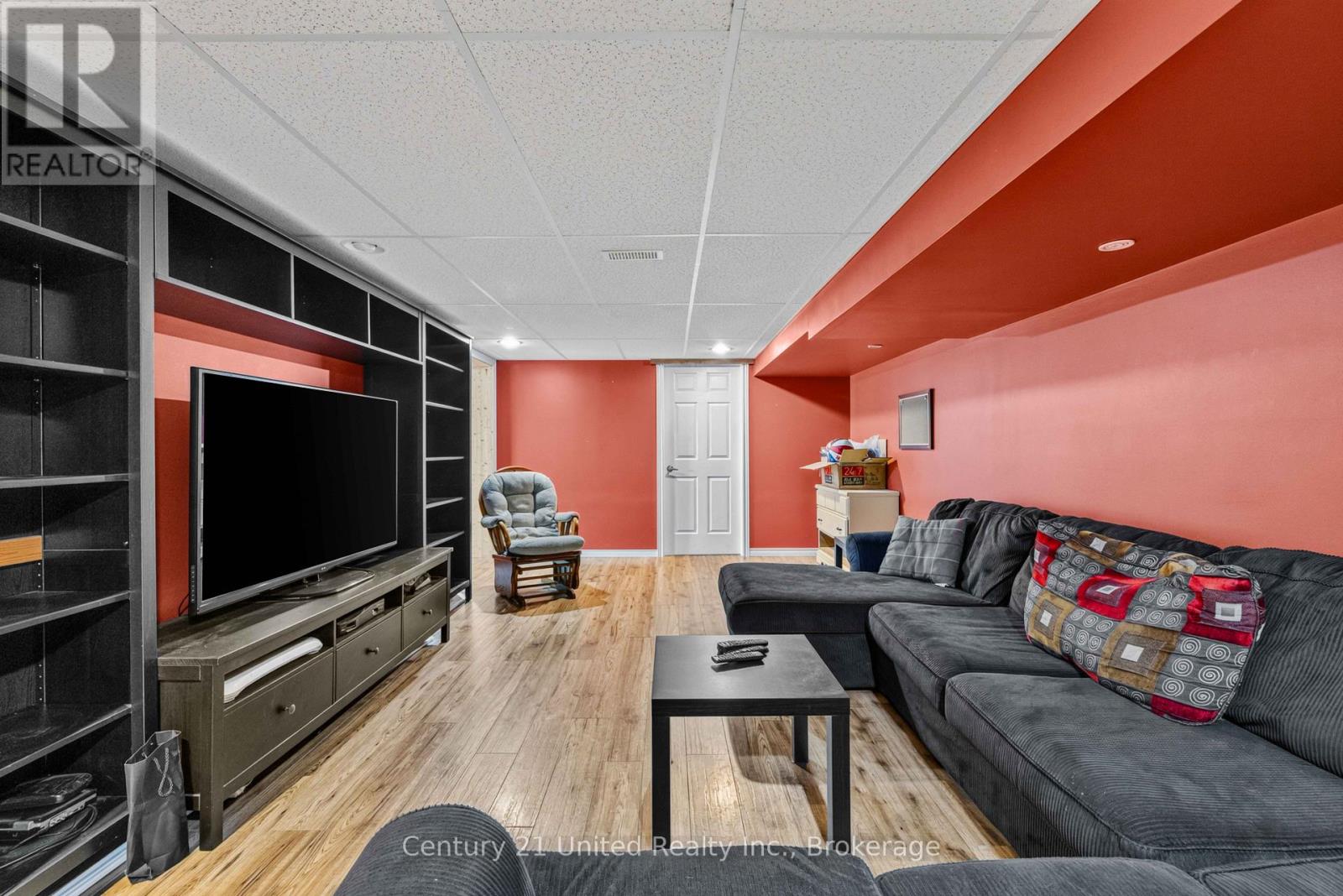 768 COTTINGHAM ROAD - Image 25