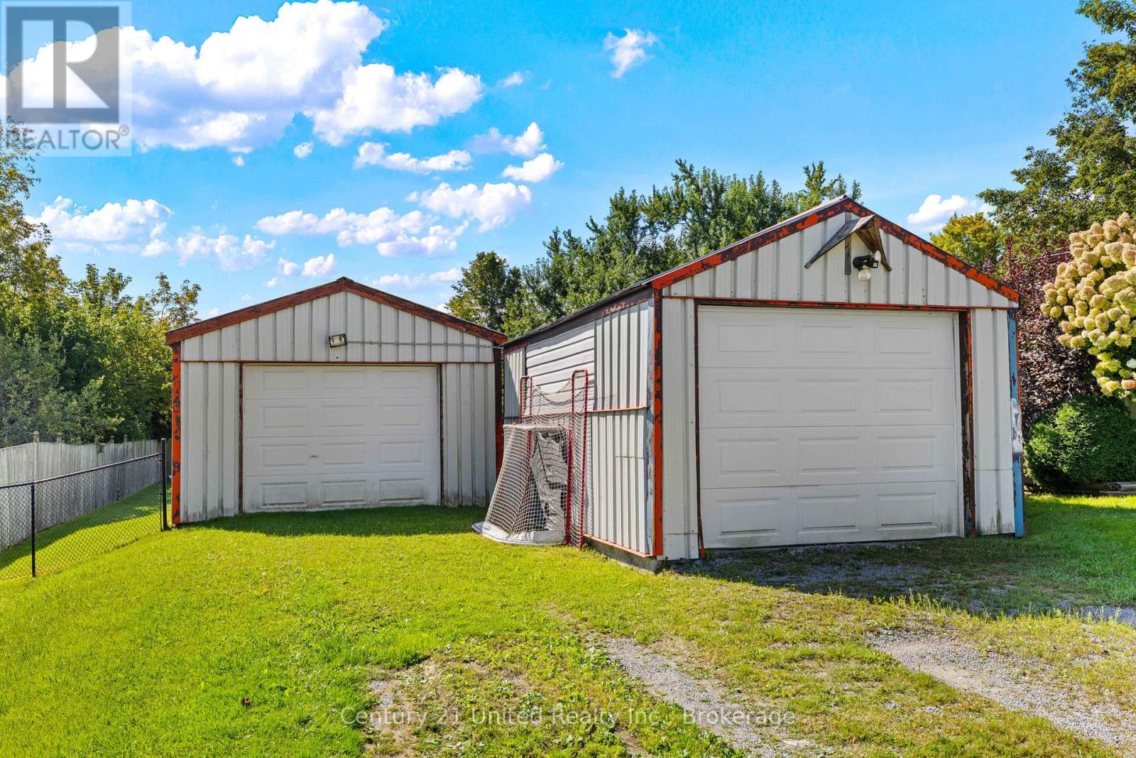 768 COTTINGHAM ROAD - Image 33