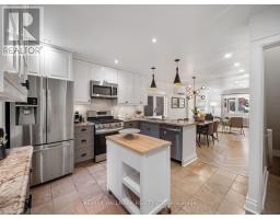 16 Hector Avenue, Toronto, ON M6G3G3 Photo 16