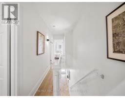 16 Hector Avenue, Toronto, ON M6G3G3 Photo 23