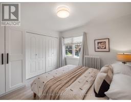 16 Hector Avenue, Toronto, ON M6G3G3 Photo 25