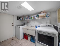 16 Hector Avenue, Toronto, ON M6G3G3 Photo 39
