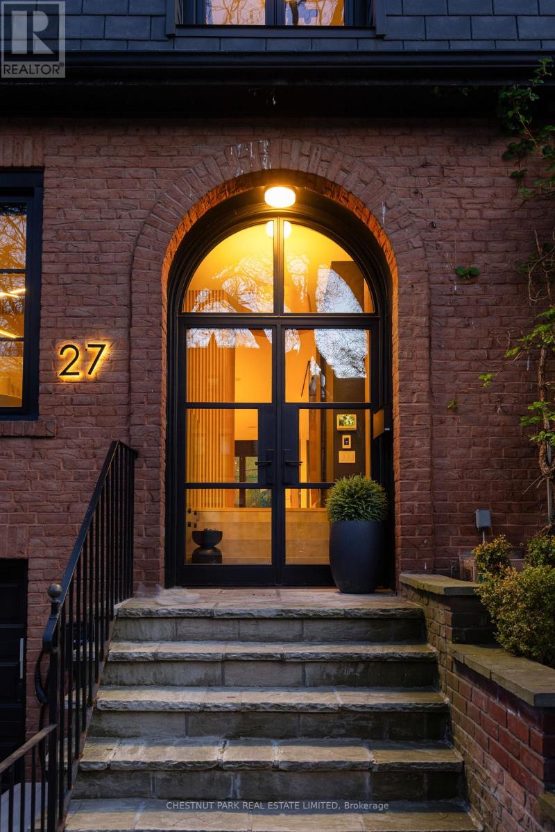 27 Boswell Avenue, Toronto — photo 2