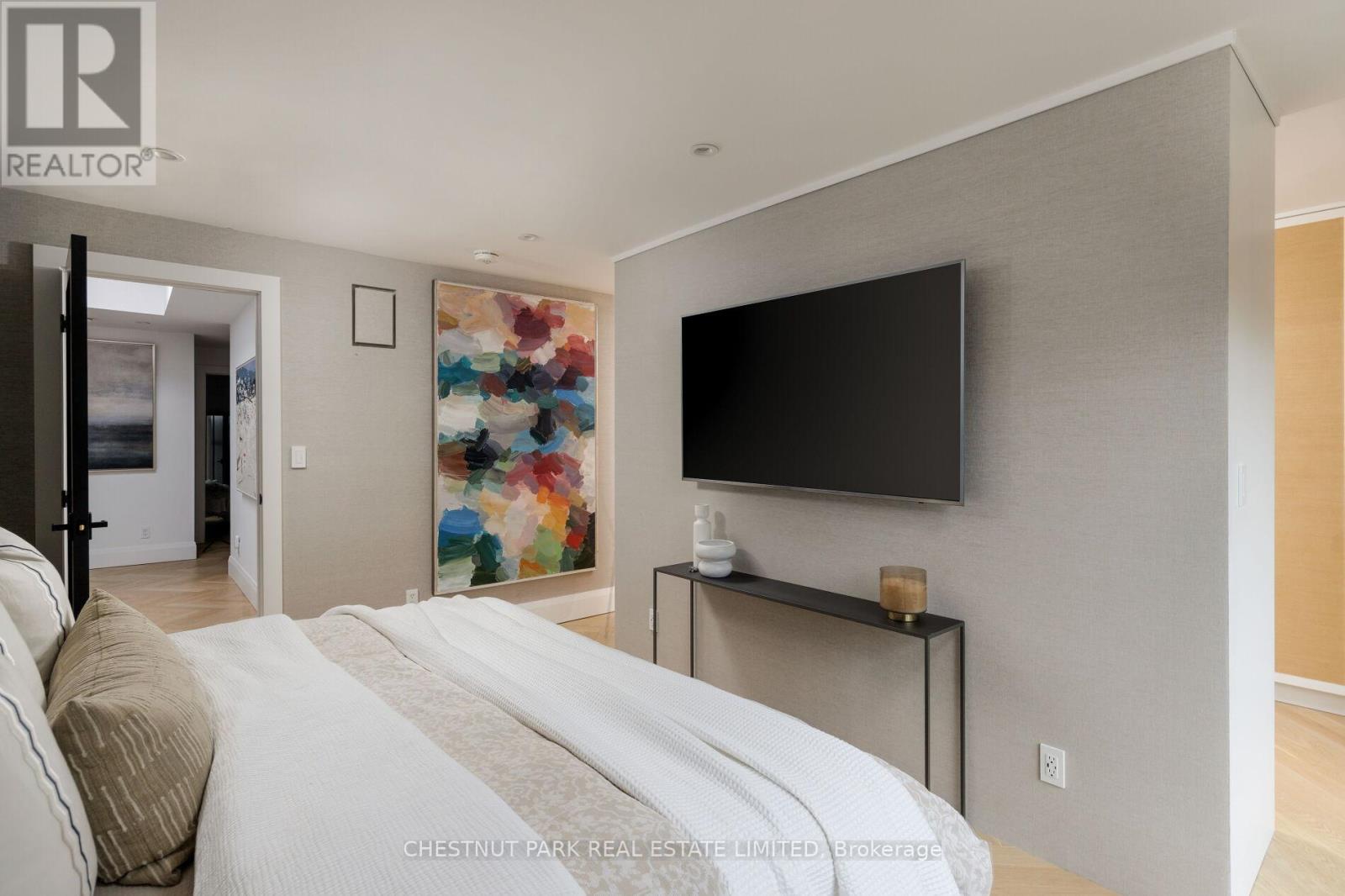 27 BOSWELL AVENUE - 29