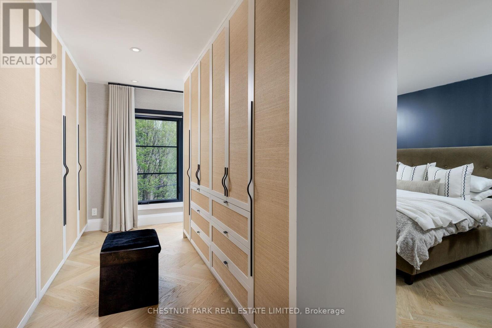 27 BOSWELL AVENUE - 30