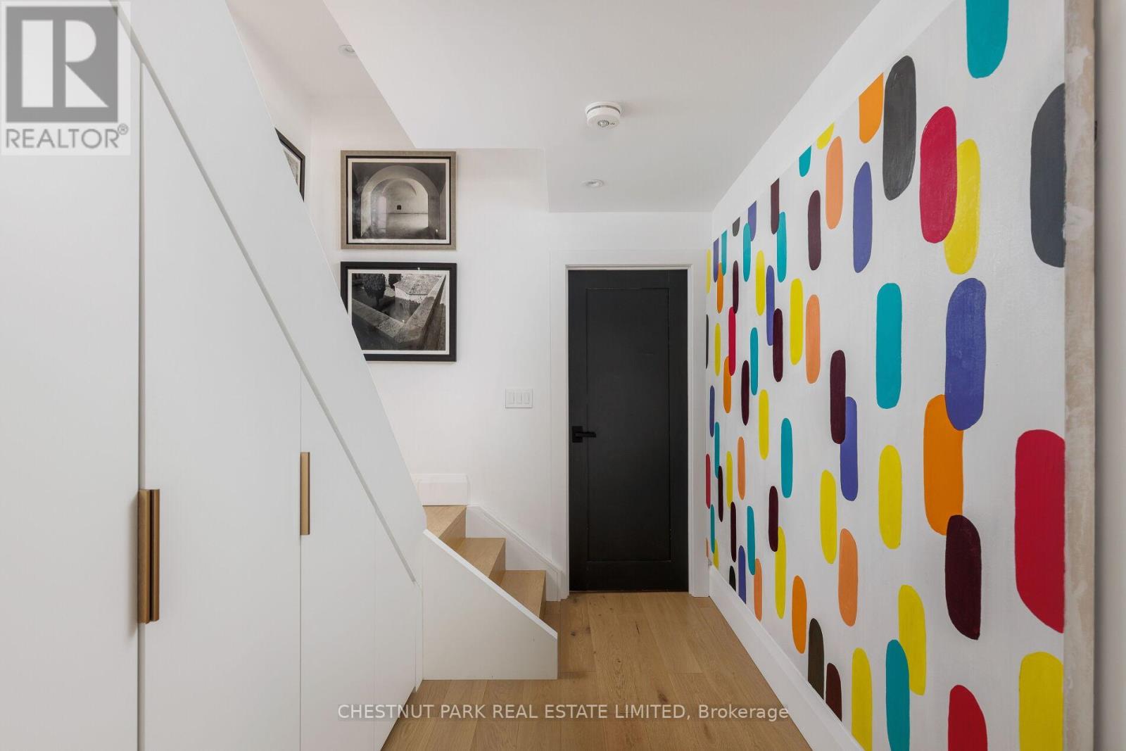 27 BOSWELL AVENUE - 40