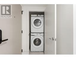 504 - 25 Frederick Todd Way, Toronto, ON M4G4E8 Photo 13