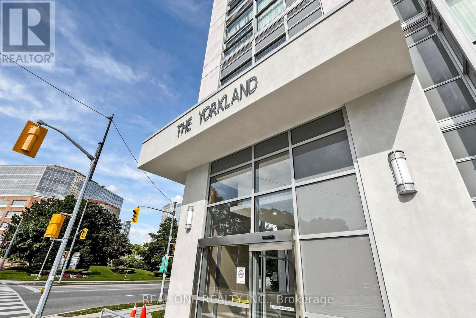 2504 - 275 YORKLAND ROAD, Toronto (Henry Farm) — photo 3