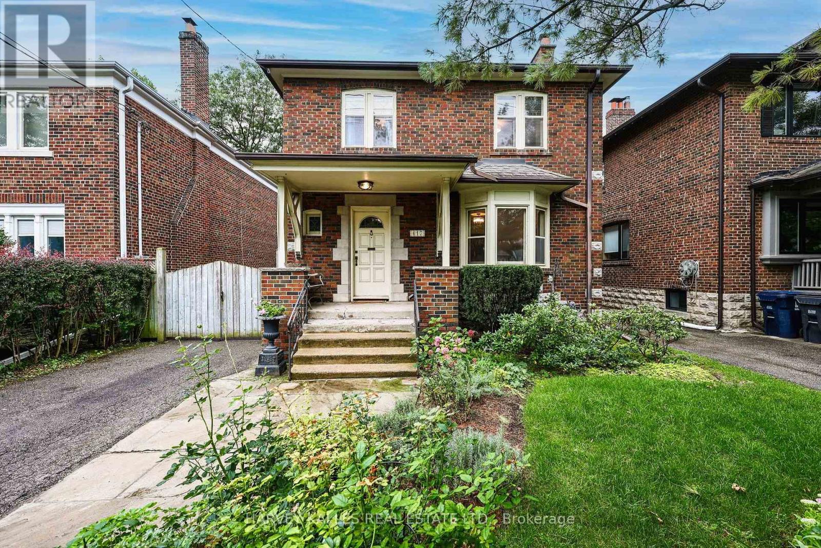 Photo of 617 LONSDALE ROAD