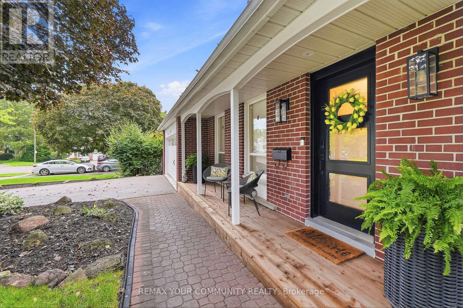 20 RINGWOOD CRESCENT, Toronto (Henry Farm) — photo 3