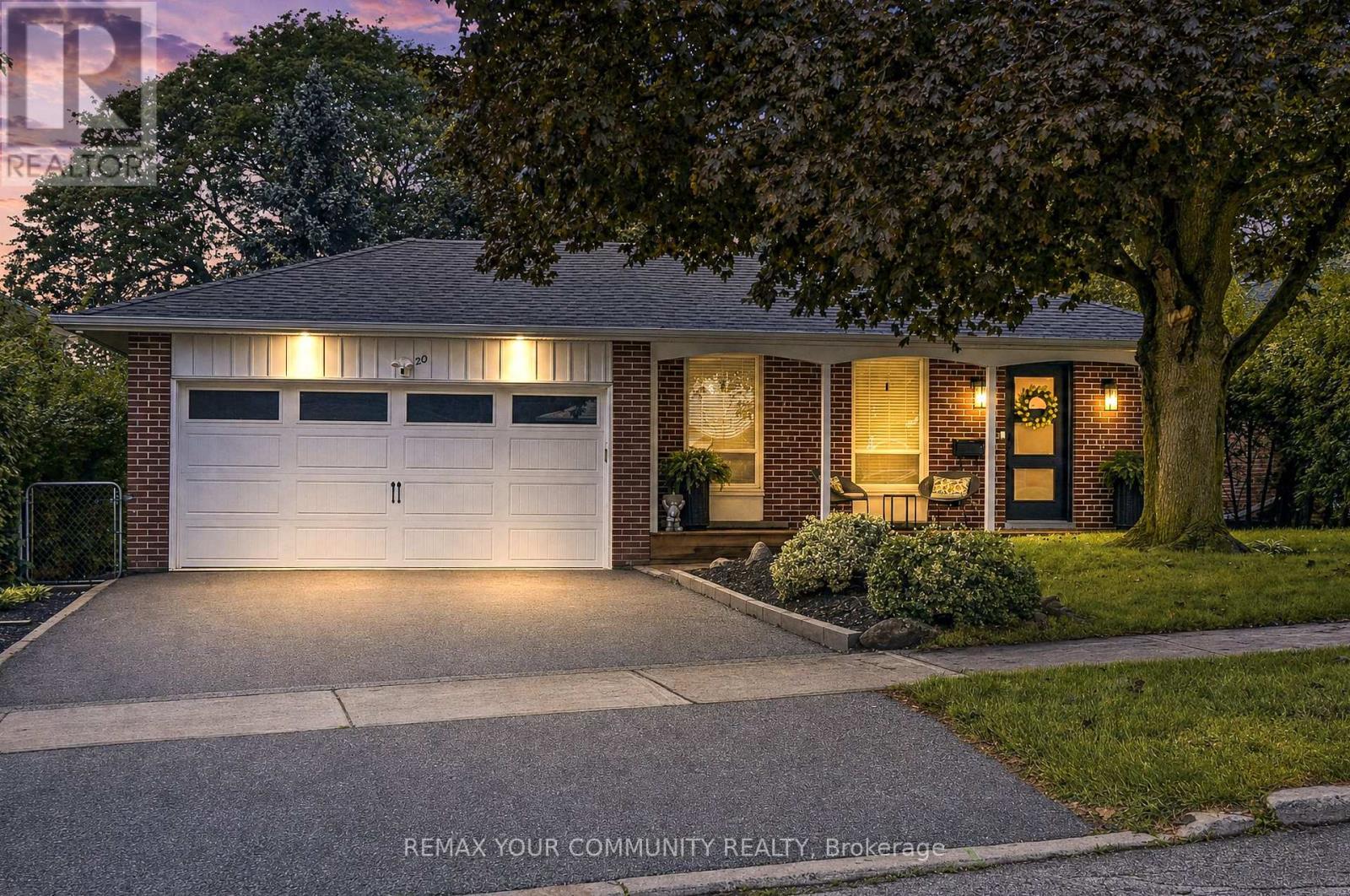20 RINGWOOD CRESCENT - 45