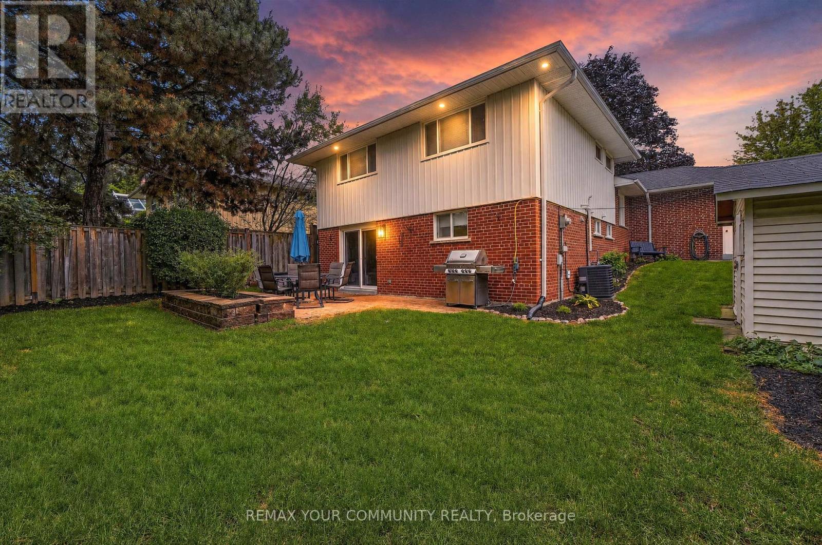 20 RINGWOOD CRESCENT - 46