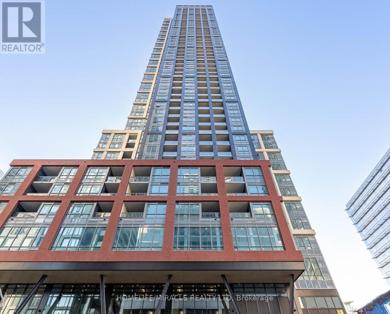 #1322 108 PETER STREET - 1