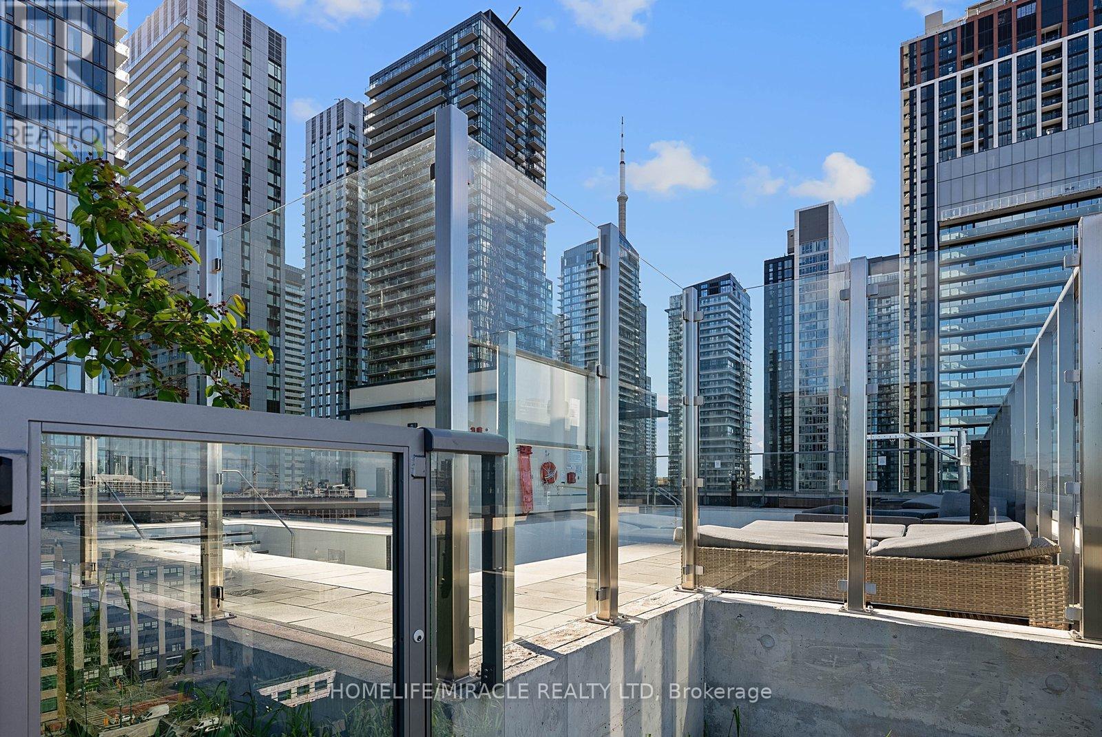 #1322 108 PETER STREET - Image 33