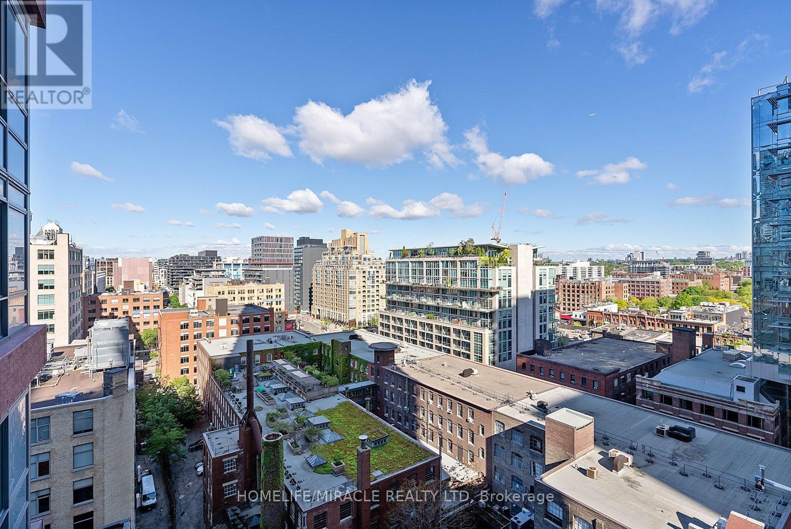 #1322 108 PETER STREET - 38