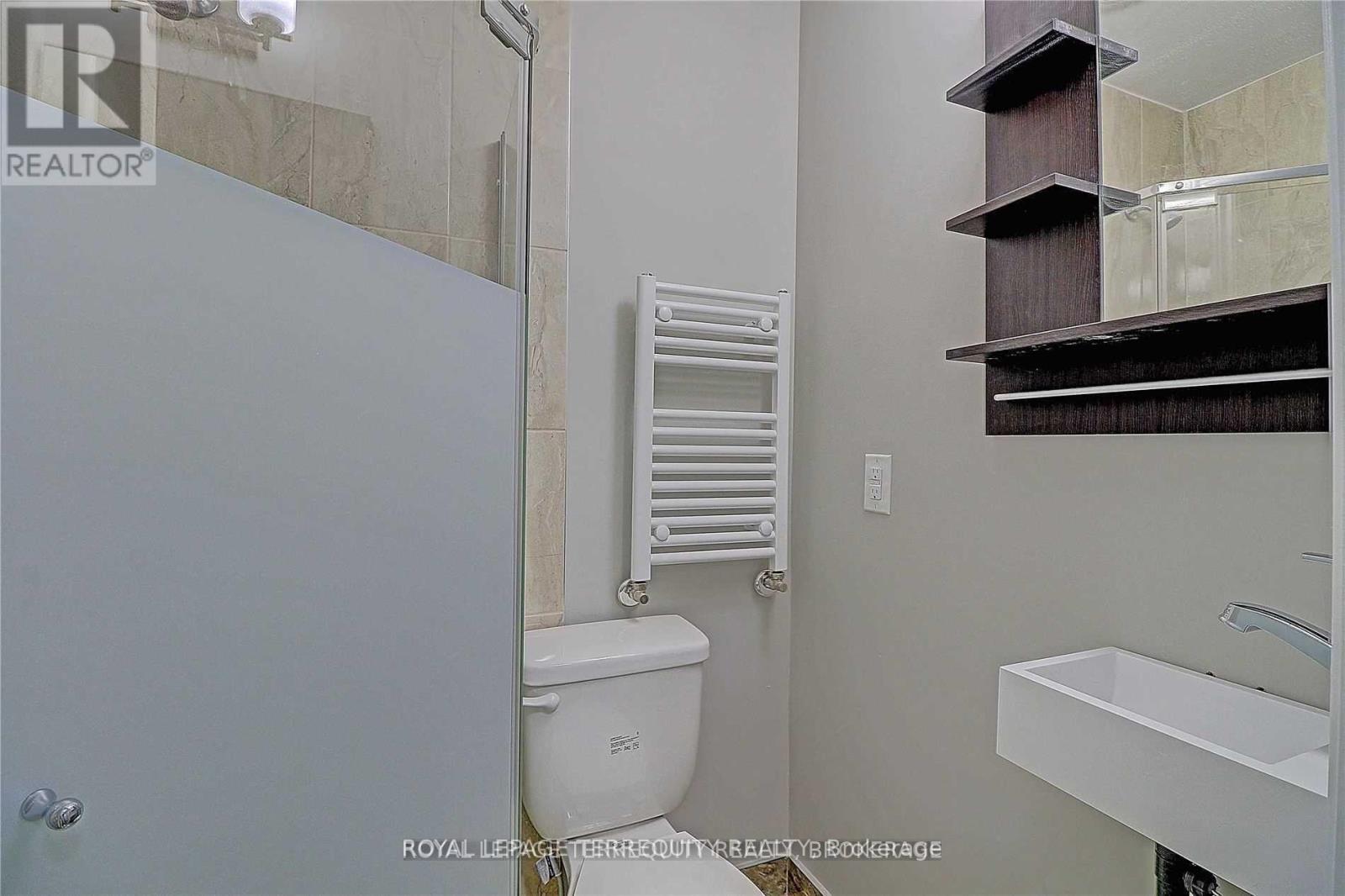 A - 637 LANSDOWNE AVENUE, Toronto (Little Portugal) — photo 6