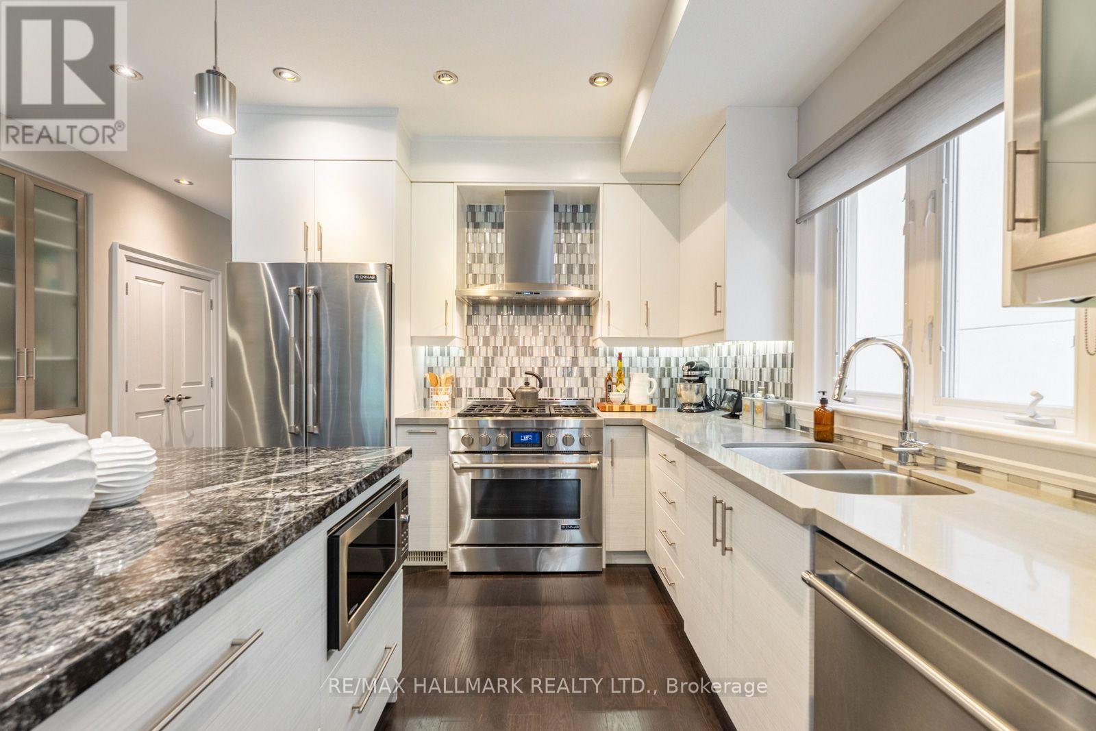 192 ERSKINE AVENUE, Toronto (Mount Pleasant East) — photo 9
