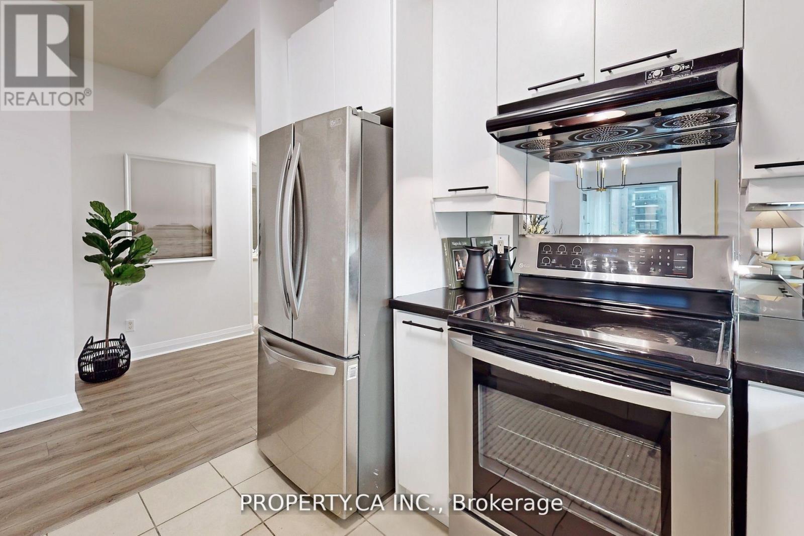 301 - 1121 BAY STREET, Toronto (Bay Street Corridor) — photo 6