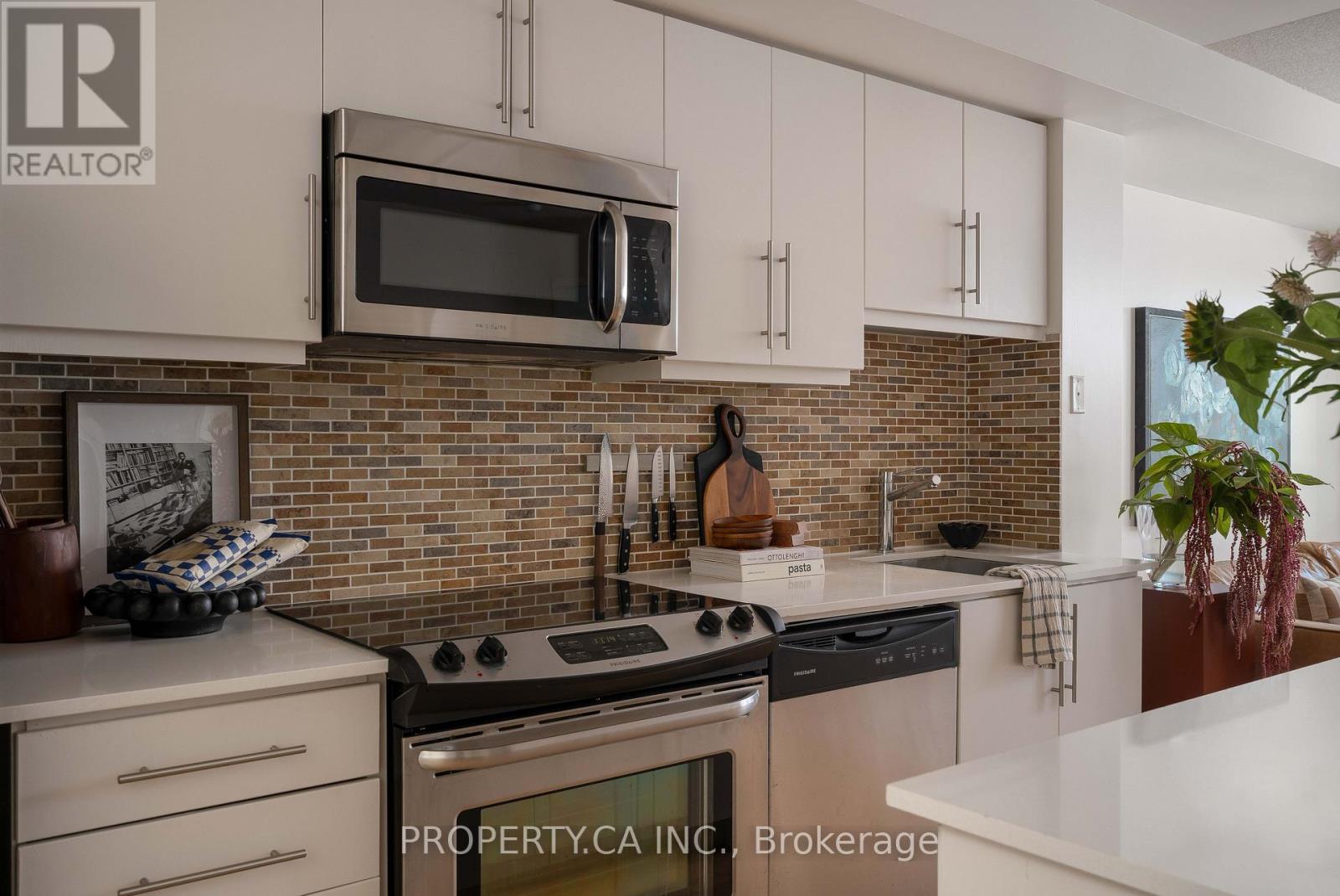 413 - 1171 QUEEN STREET W, Toronto (Little Portugal) — photo 7
