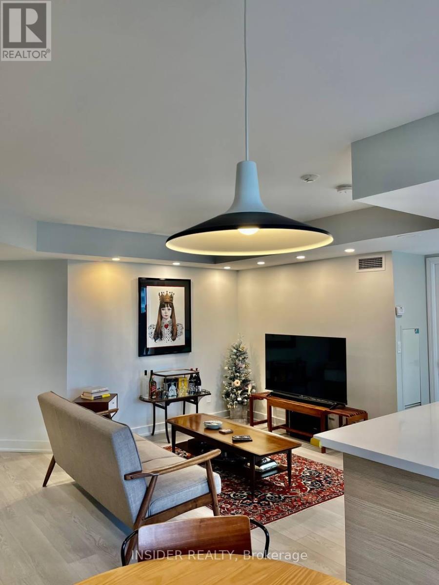 #1612 2 REAN DRIVE - 12