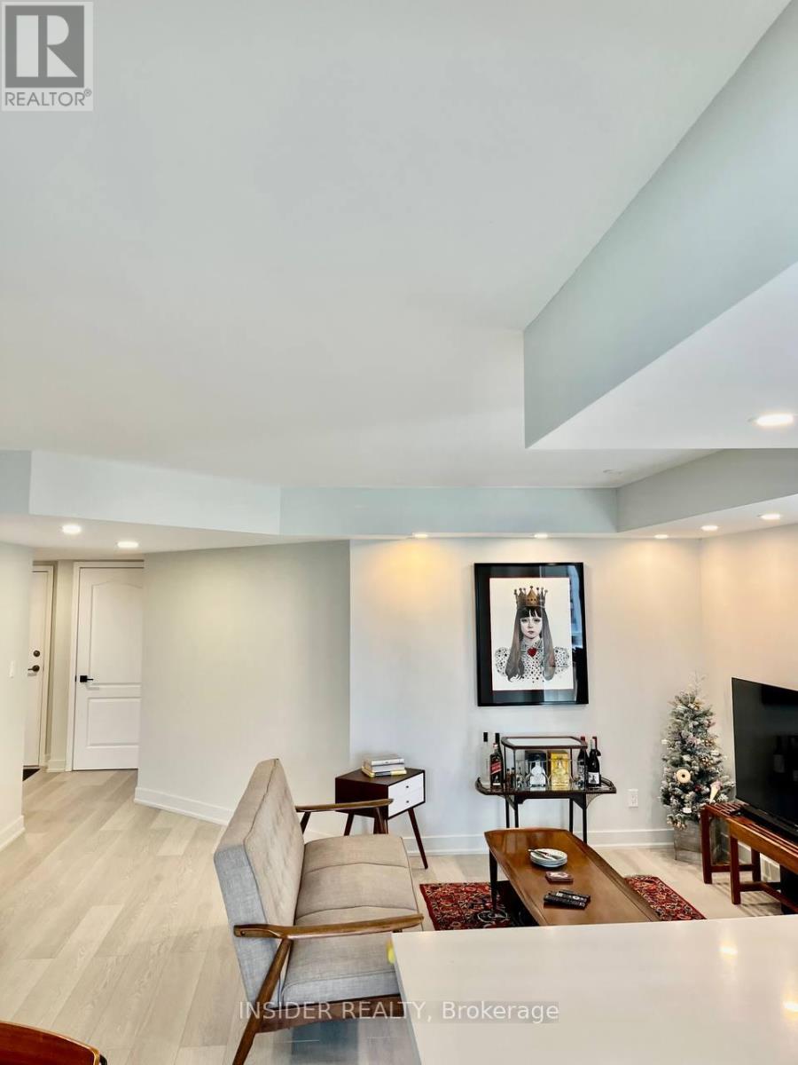 #1612 2 REAN DRIVE - 14