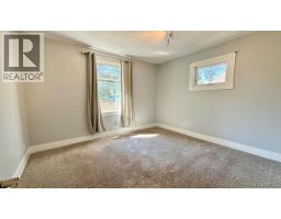 3pc Bathroom - 1408 12 Avenue S, Lethbridge, AB T1K0M9 Photo 9