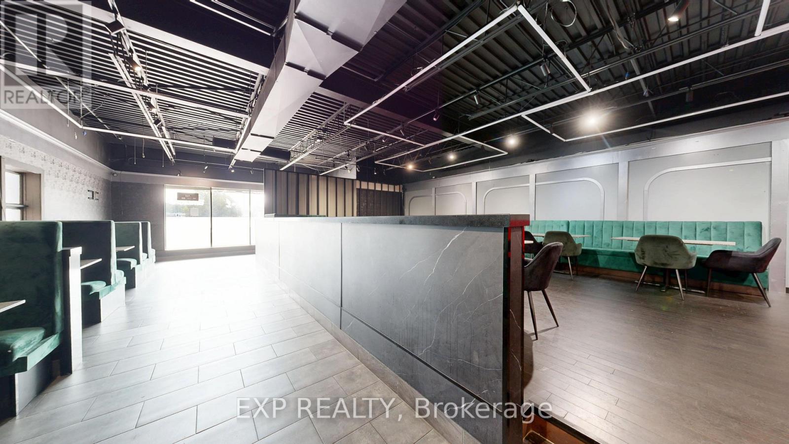 8 - 360 SPRINGBANK DRIVE, London South (South D) — photo 6