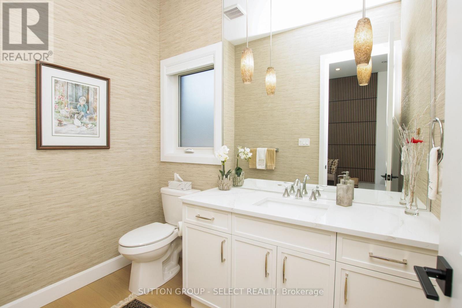 33 - 6990 CLAYTON WALK, London South (South V) — photo 5