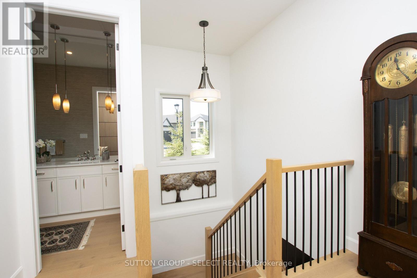 33 - 6990 CLAYTON WALK, London South (South V) — photo 7
