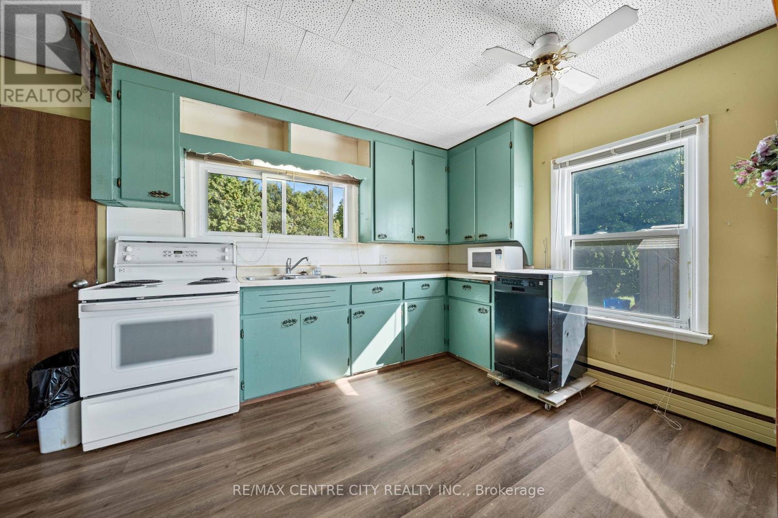 11 MARCHANT STREET - 25