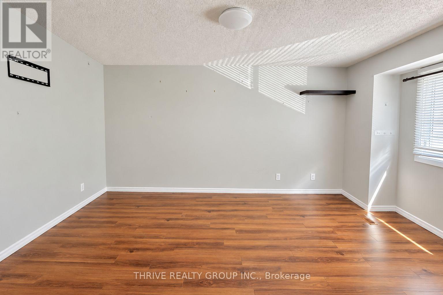 17 - 126 BELMONT DRIVE, London South (South O) — photo 9