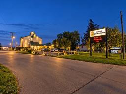 400 Main Street S, Morris, MB R0G1K0 Photo 31