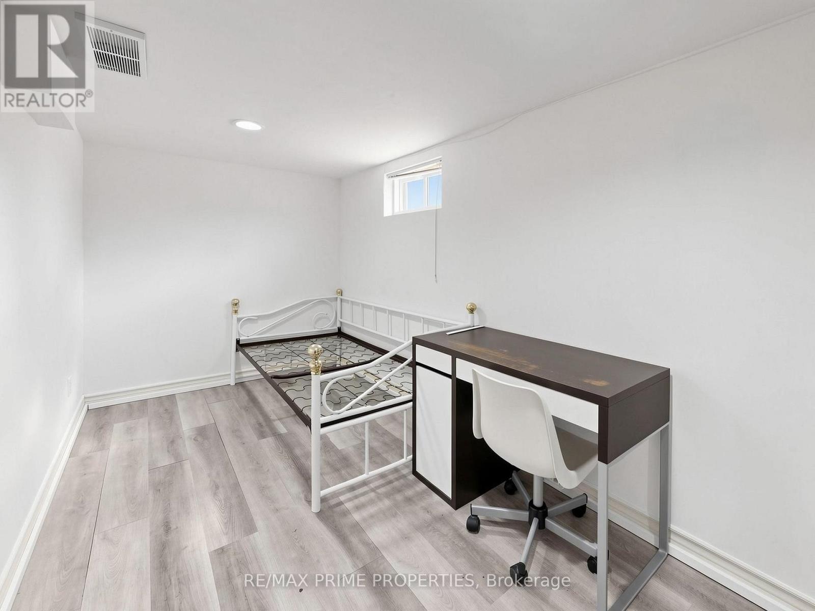 18 DENTONIA PARK AVENUE S - Image 44