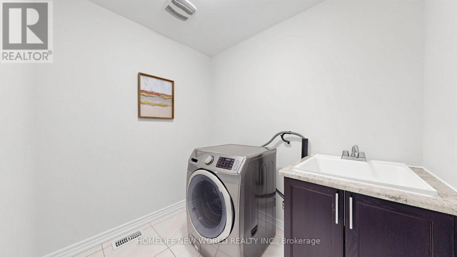2458 BRIDLE ROAD - 38