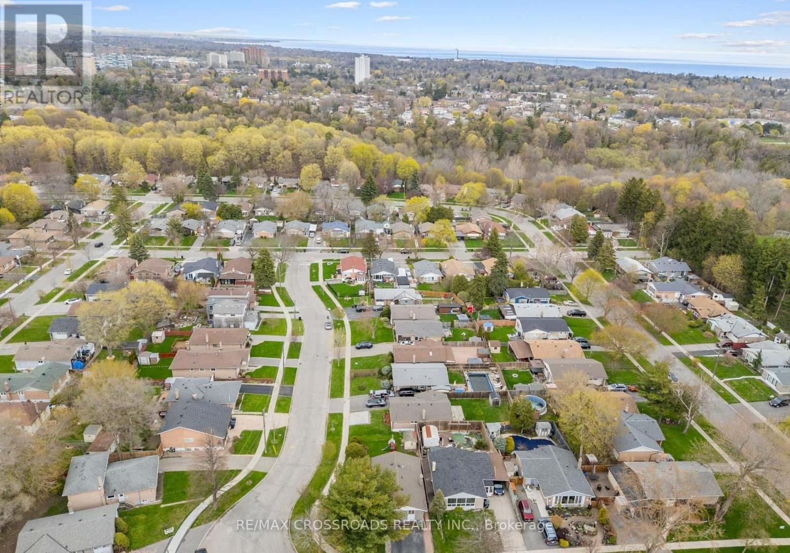 BSMT - 19 SHORELAND CRESCENT, Toronto (Woburn) — photo 7