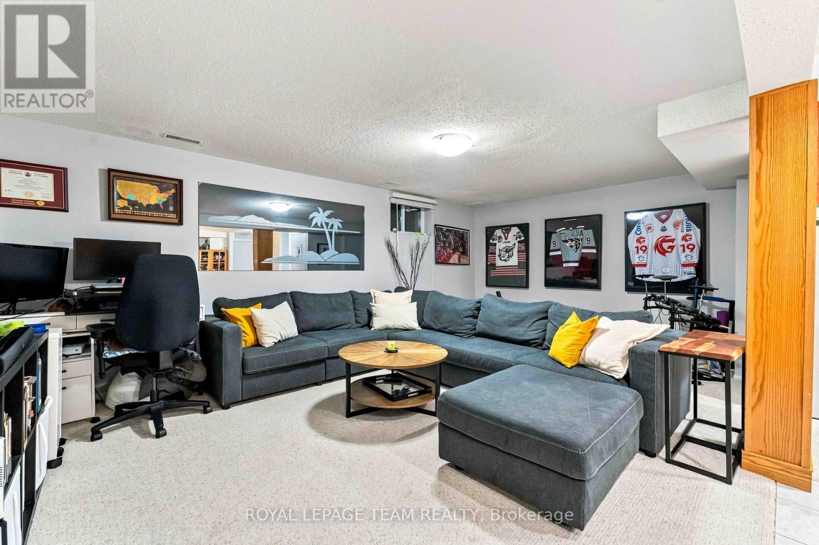 16 – 50E MEDHURST DRIVE, Ottawa. Luxury613. By Peter Sagos - Image 30