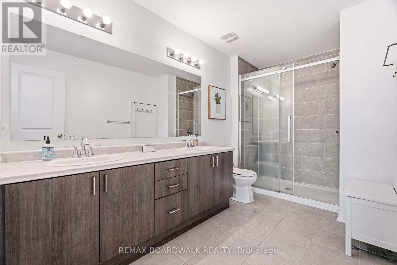 210 PINGWI PLACE - Image 31