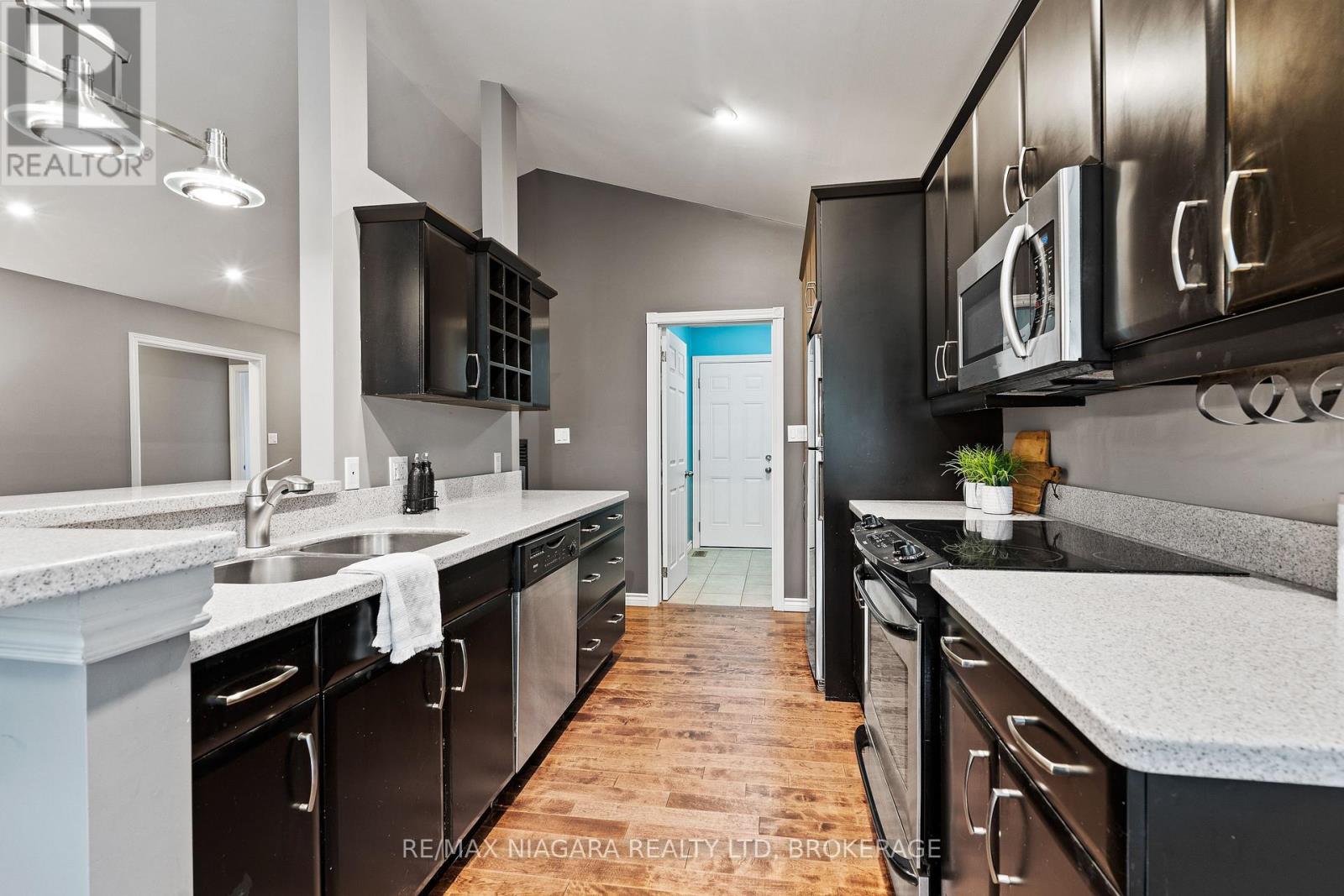 5679 HIGHLAND AVENUE - 11
