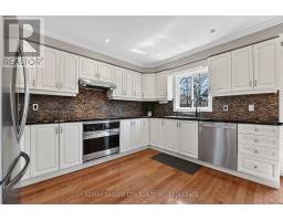 Kitchen - 734 Brigadoon Drive, Hamilton, ON L9C7S2 Photo 13