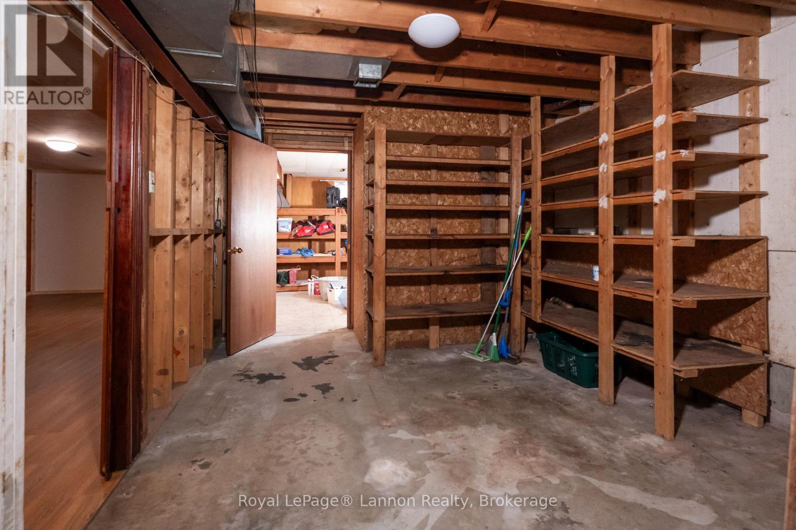 141 CHERRY LANE - Image 31