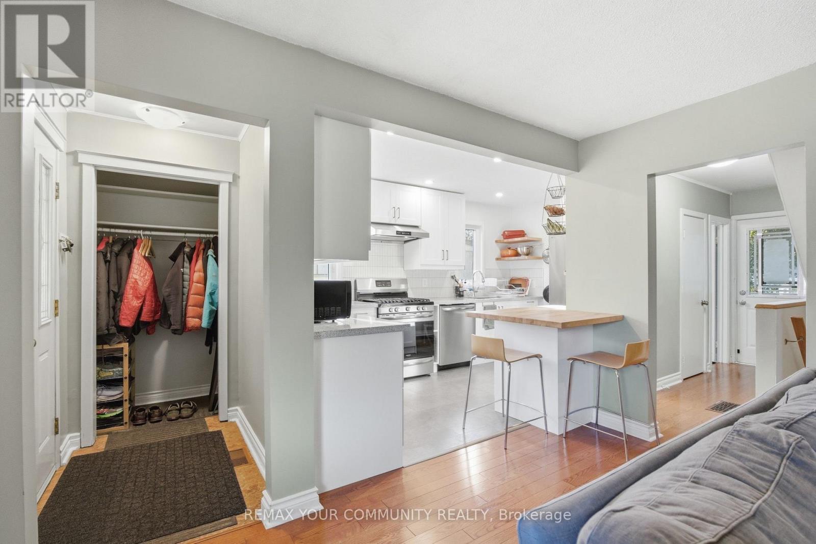 269 ROGERS ROAD, Newmarket (Central Newmarket) — photo 5