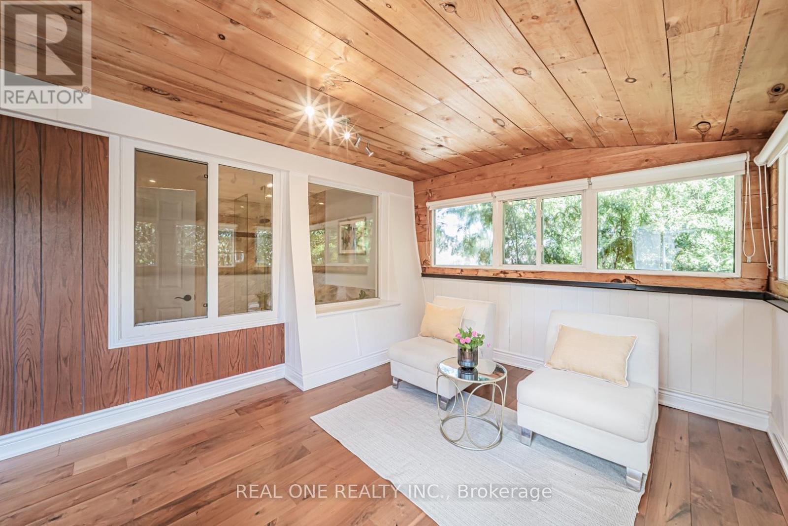 7 HAGERMAN BOULEVARD - Image 33