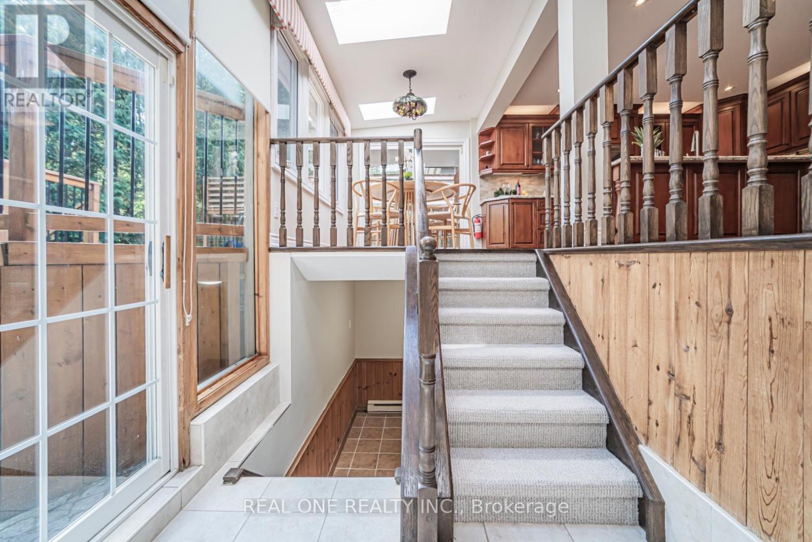 7 HAGERMAN BOULEVARD - Image 35