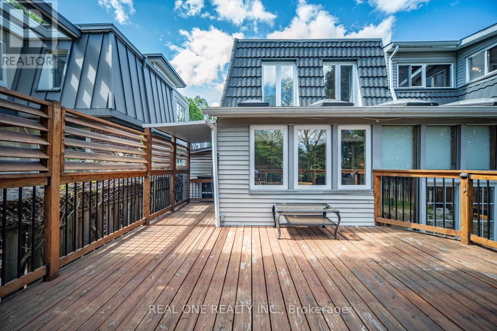 7 HAGERMAN BOULEVARD - Image 45