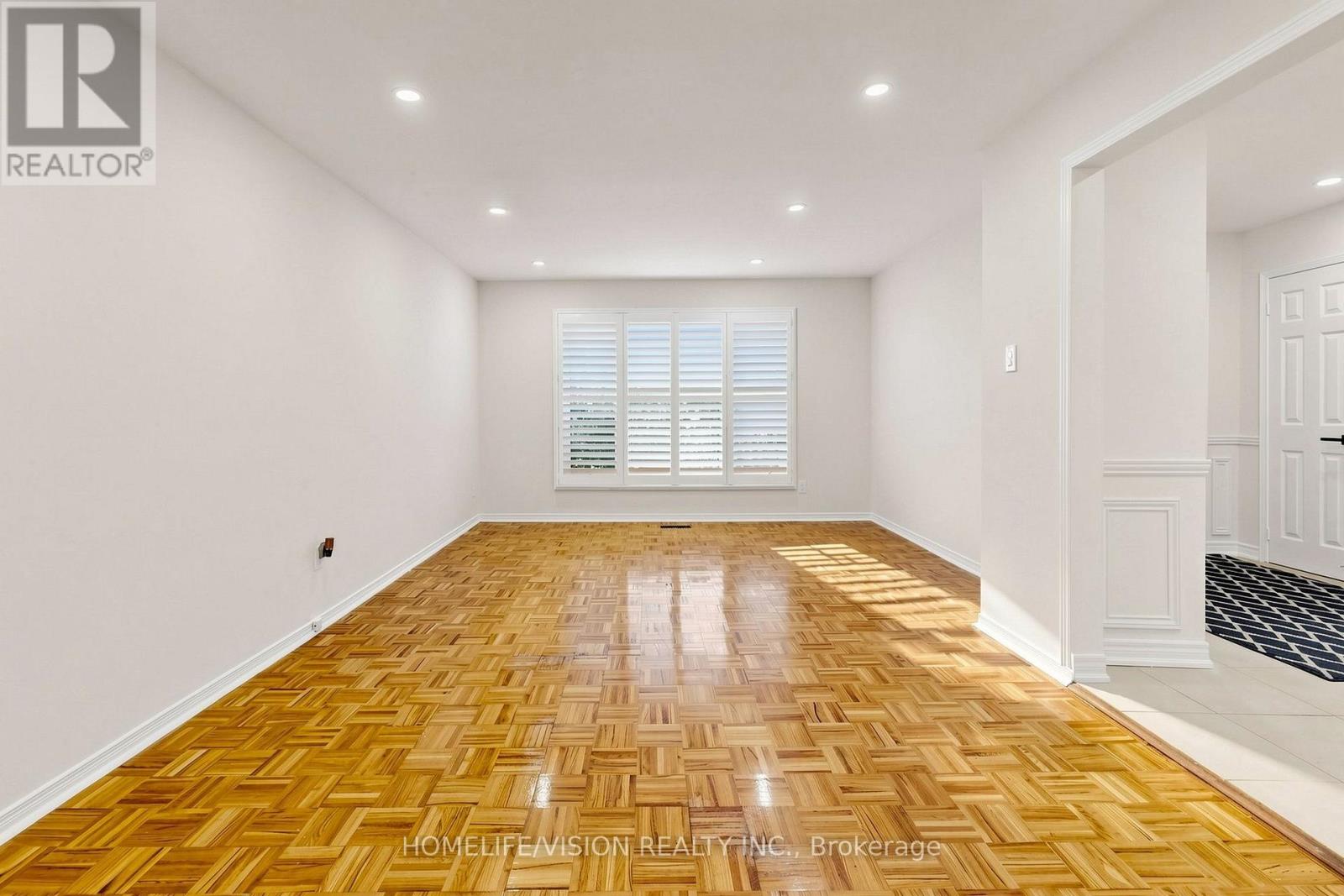 60 CARRINGTON DRIVE, Richmond Hill (Mill Pond) — photo 5
